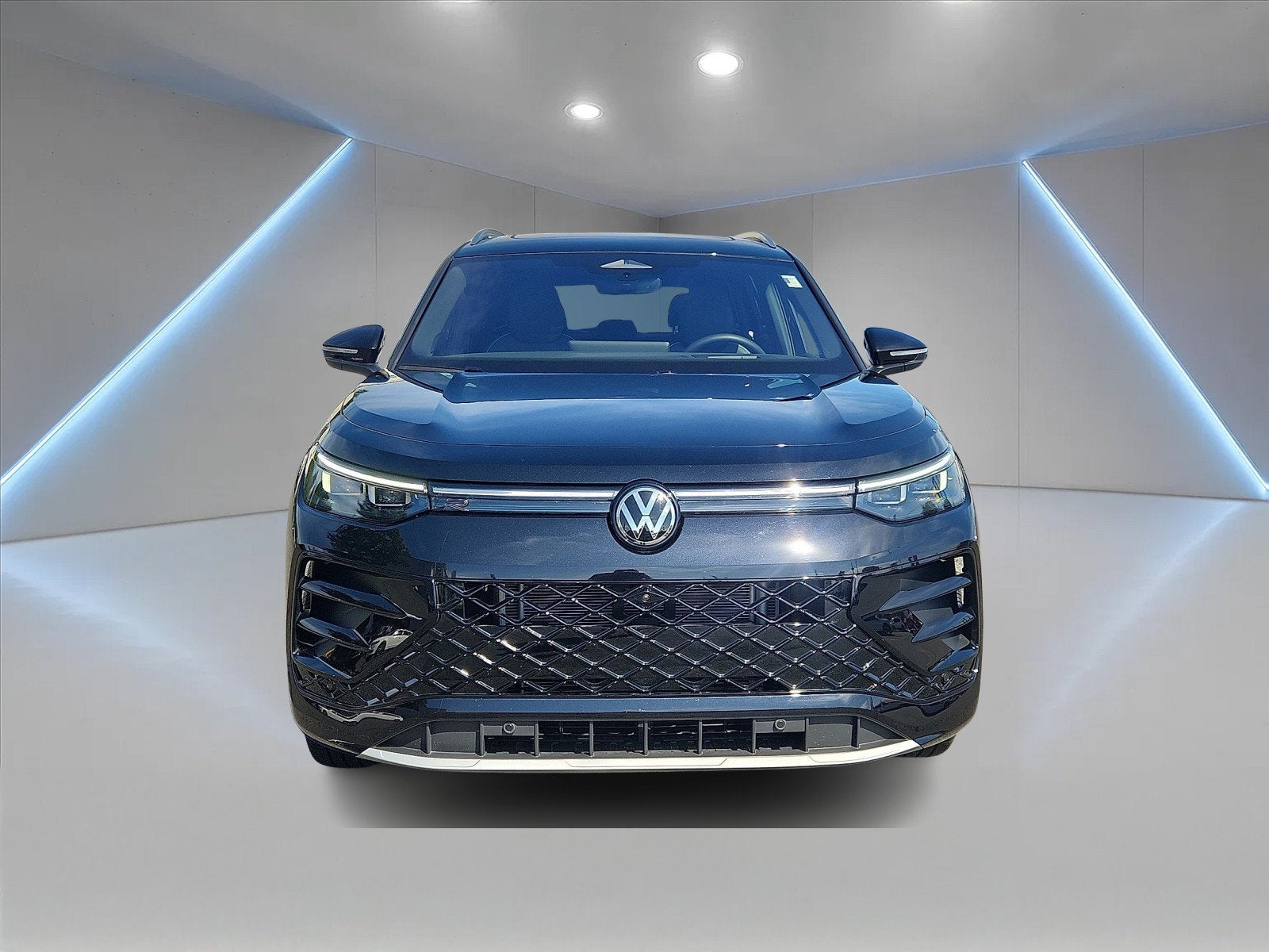 2025 Volkswagen Tiguan 2.0T SEL R-Line
