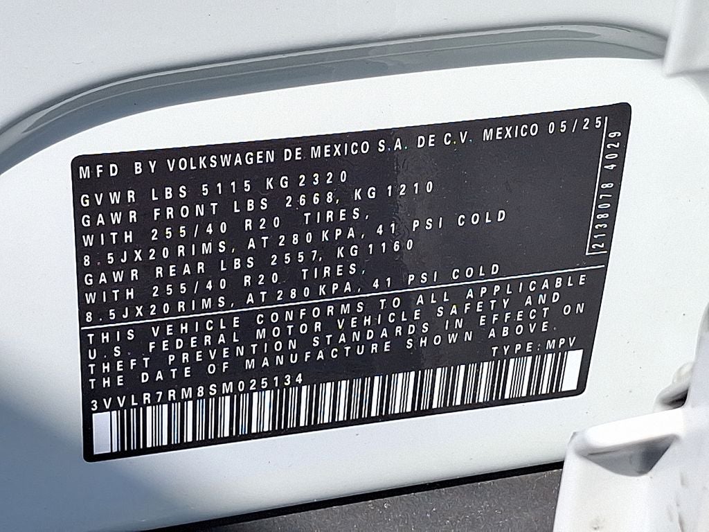 2025 Volkswagen Tiguan 2.0T SEL R-Line