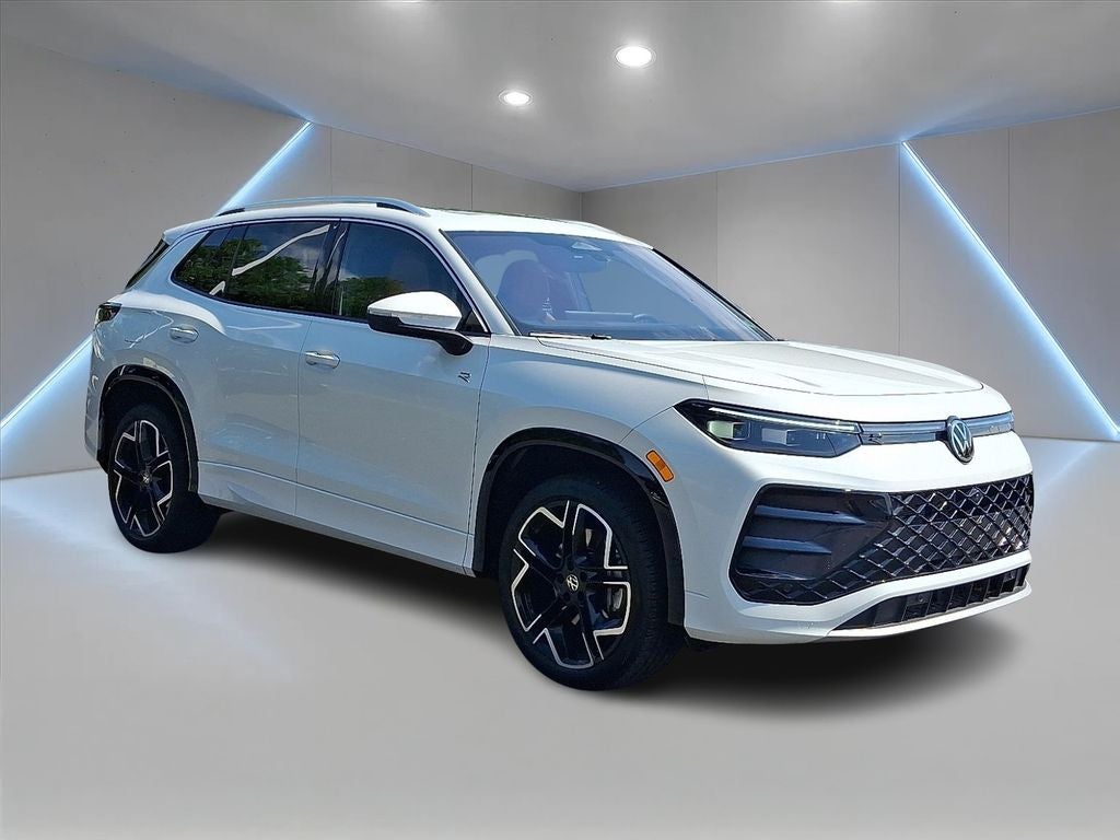 2025 Volkswagen Tiguan 2.0T SEL R-Line