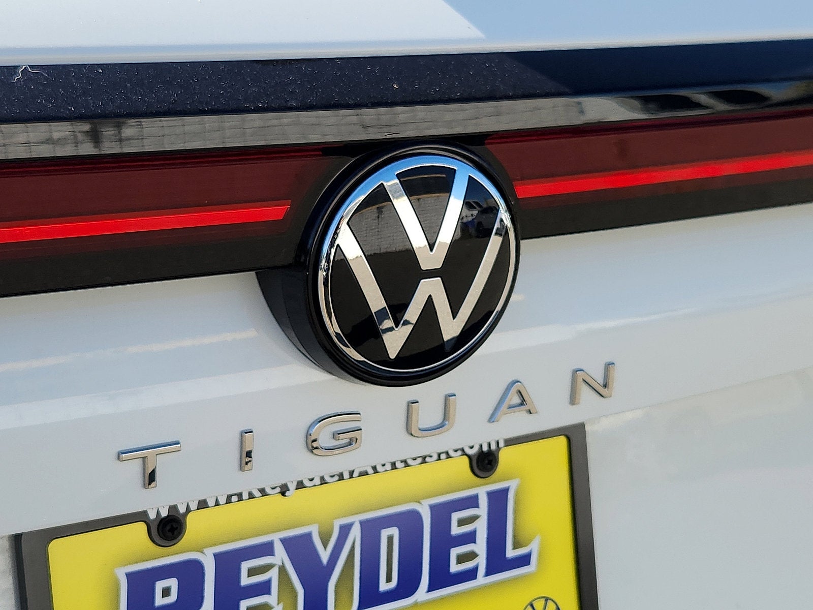 2026 Volkswagen Tiguan SE