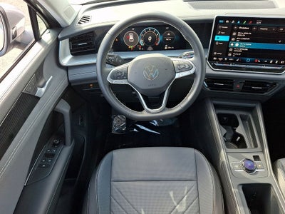 2025 Volkswagen Tiguan 2.0T SE