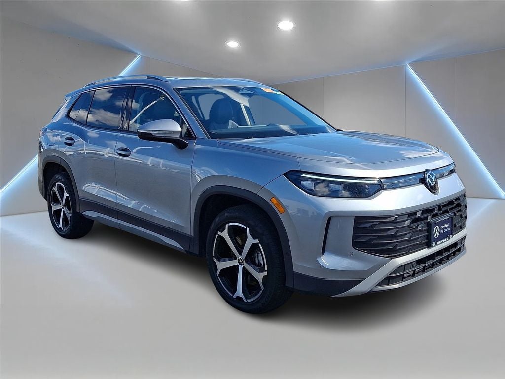 2025 Volkswagen Tiguan 2.0T SE