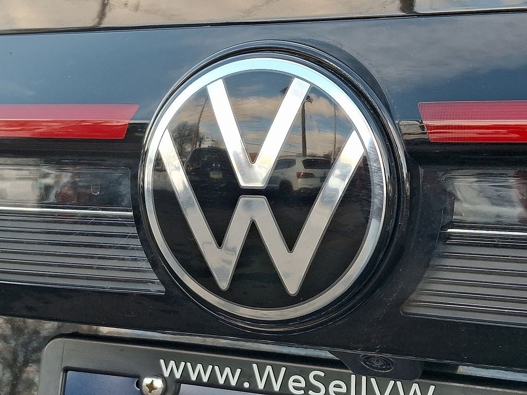 2025 Volkswagen Taos 1.5T SE