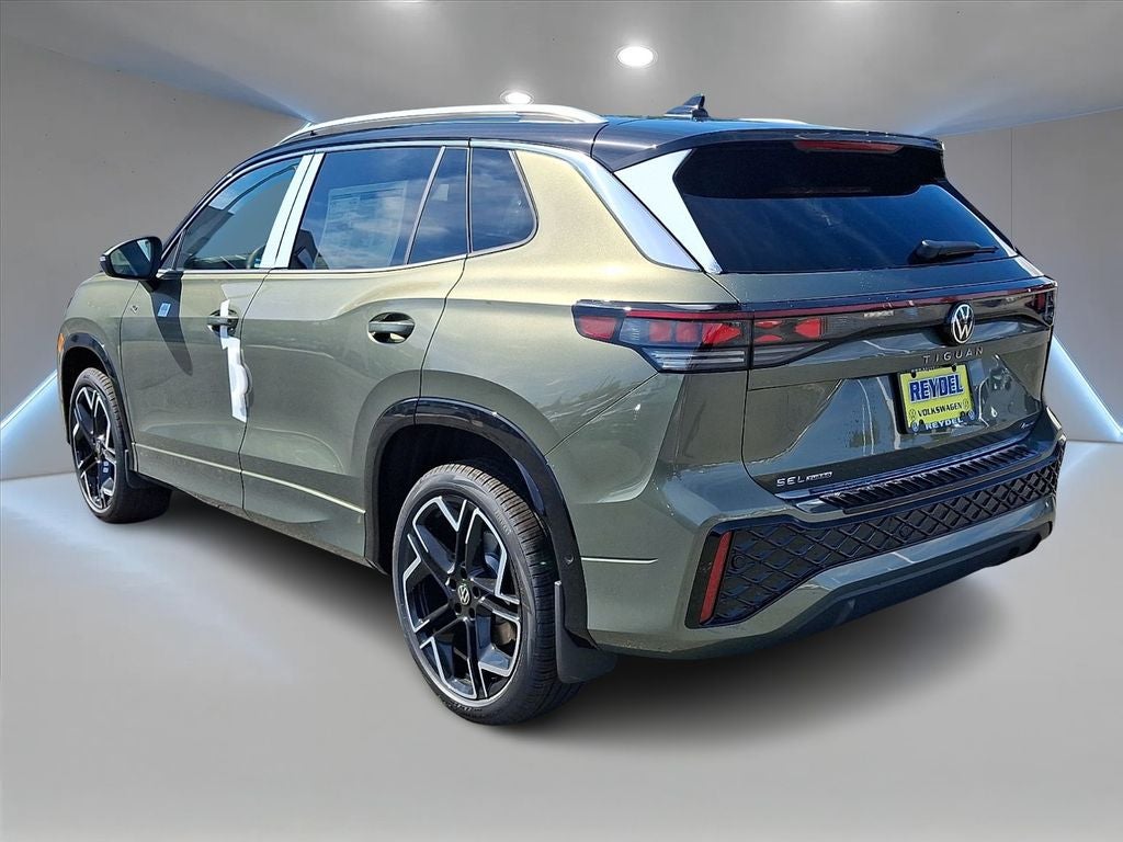2026 Volkswagen Tiguan 2.0T SEL R-Line