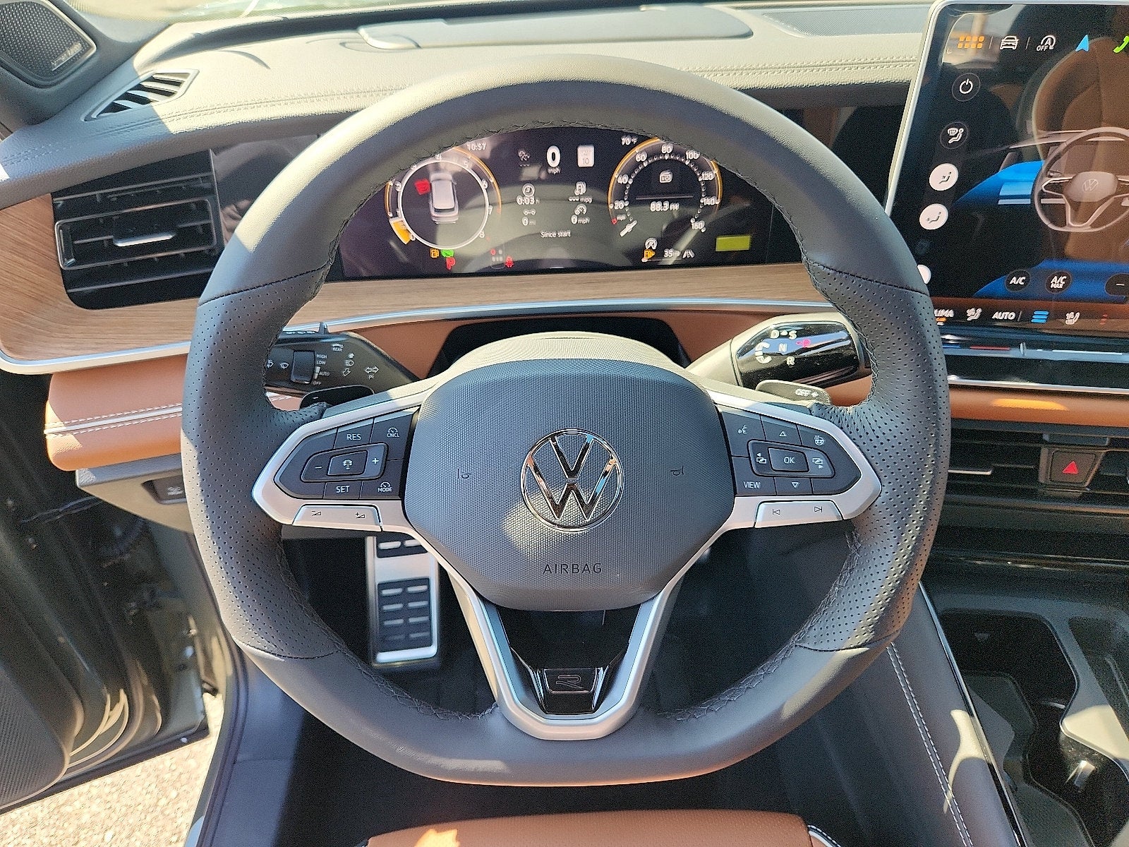 2026 Volkswagen Tiguan SEL R-Line Turbo
