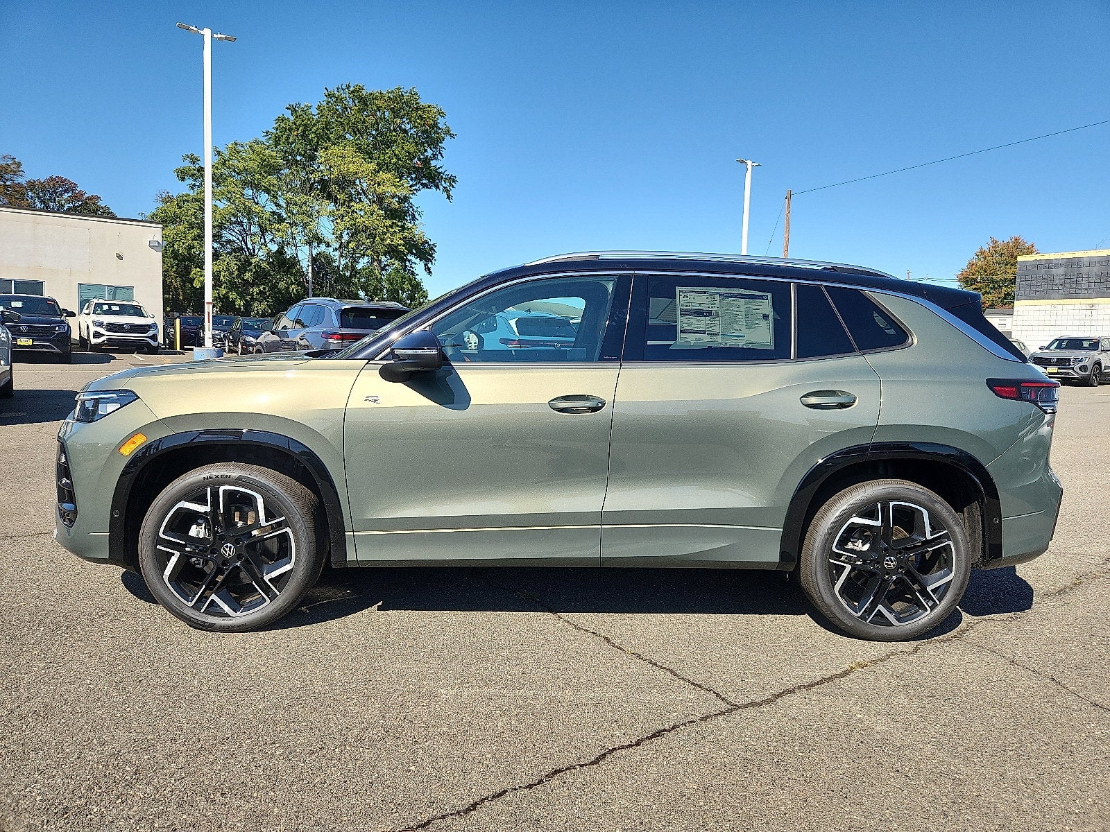 2026 Volkswagen Tiguan SEL R-Line Turbo