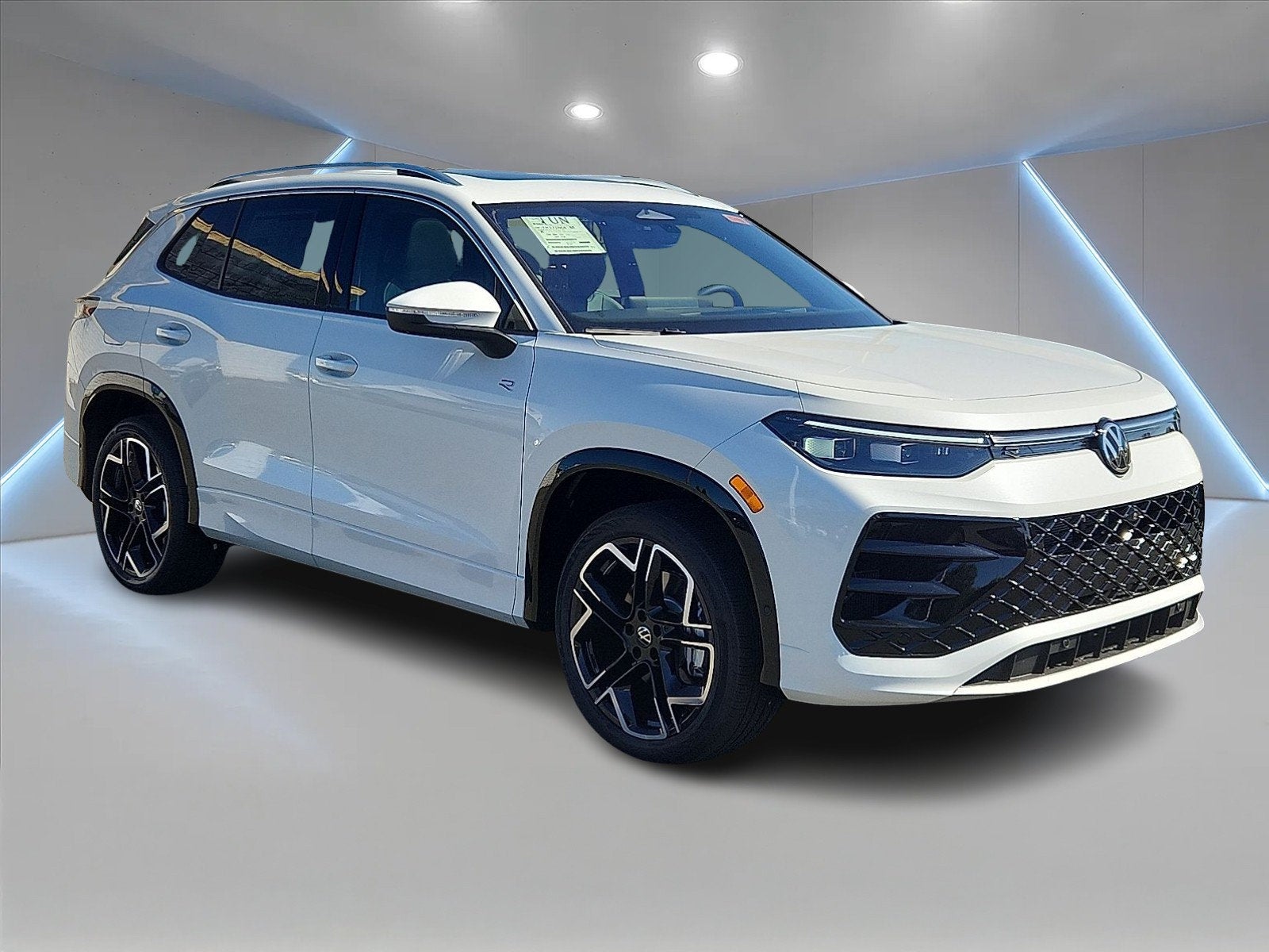 2026 Volkswagen Tiguan SEL R-Line Turbo