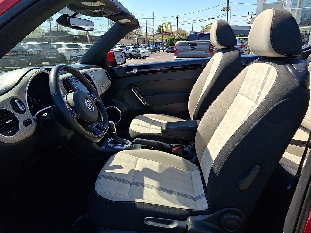 2018 Volkswagen Beetle 2.0T Coast