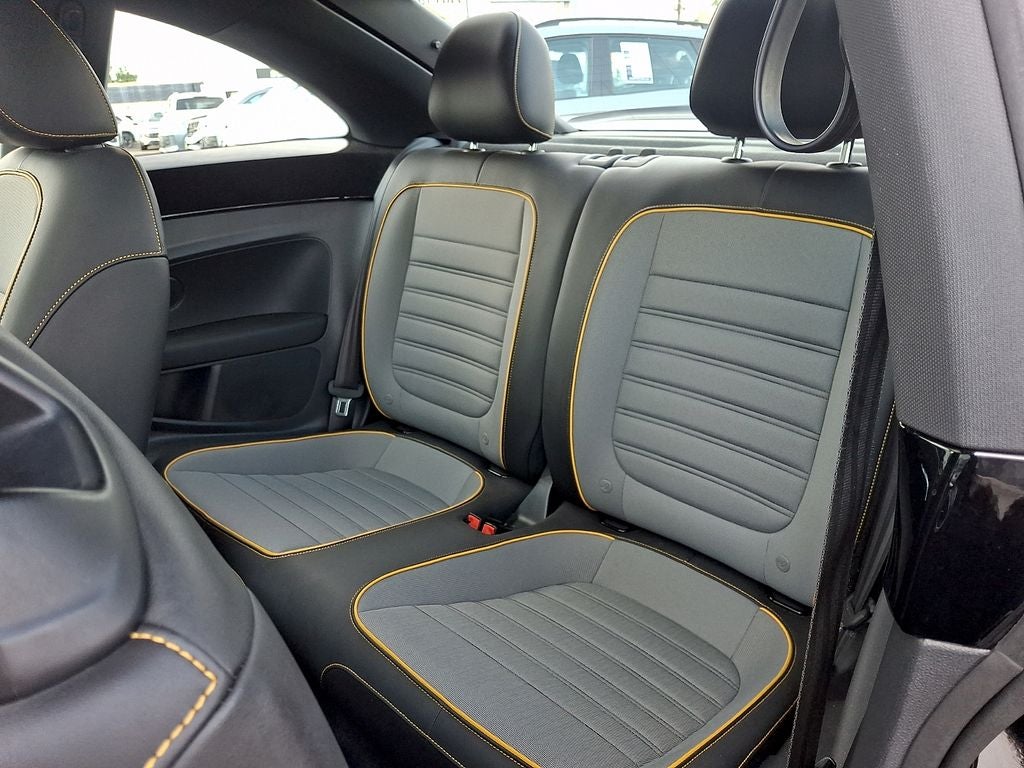 2017 Volkswagen Beetle 1.8T Dune
