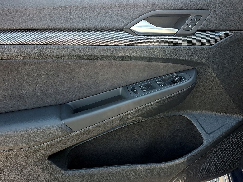 2025 Volkswagen Golf GTI 2.0T SE