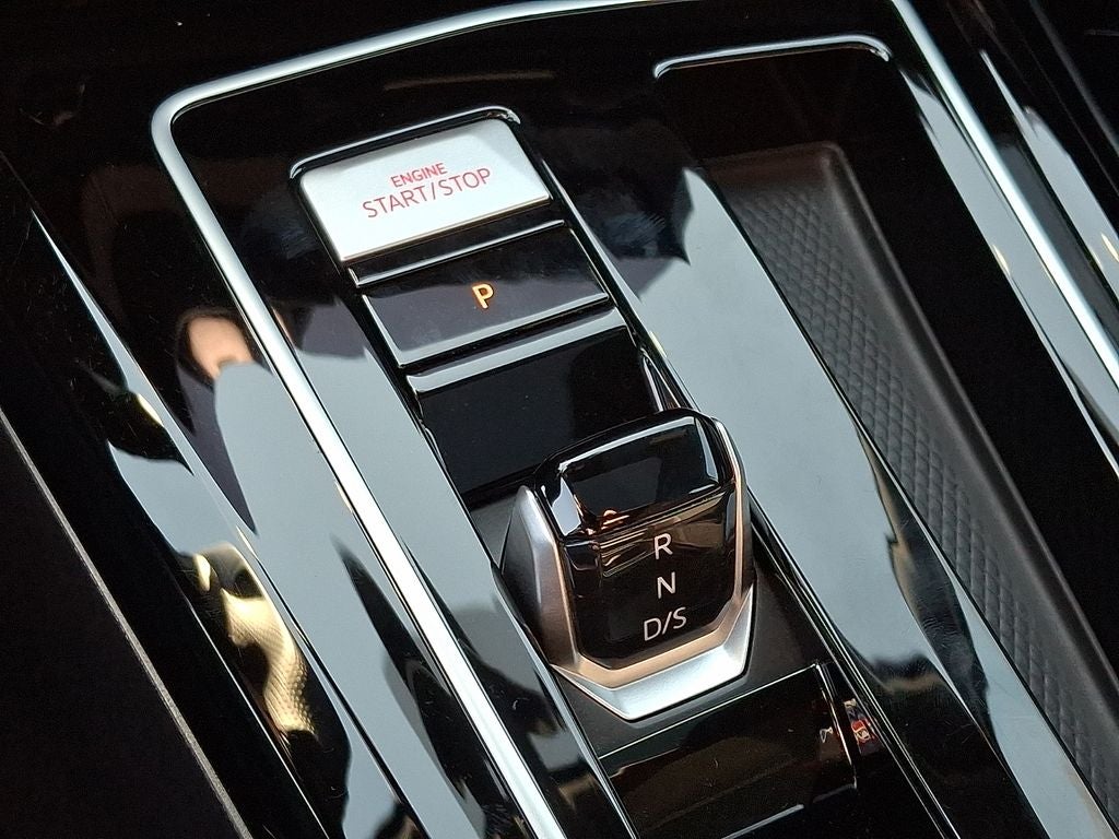 2025 Volkswagen Golf GTI 2.0T SE