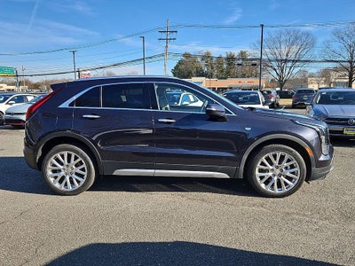 2023 Cadillac XT4 Premium Luxury