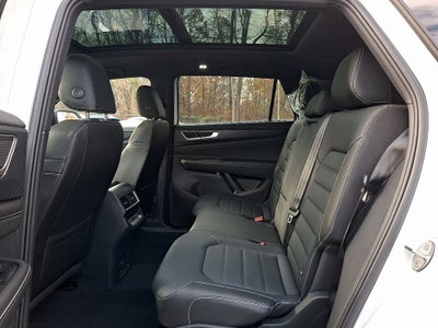 2026 Volkswagen Atlas Cross Sport 2.0T SEL R-Line Black