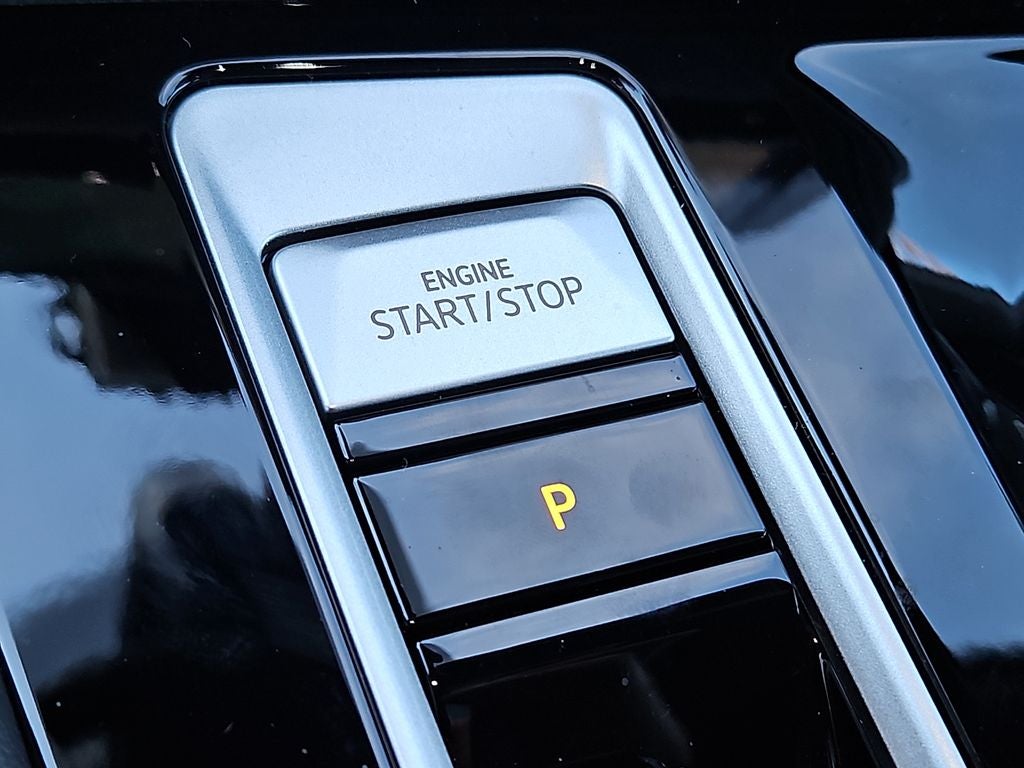 2024 Volkswagen Atlas Cross Sport 2.0T SEL R-Line