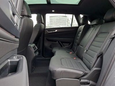 2024 Volkswagen Atlas Cross Sport 2.0T SEL R-Line