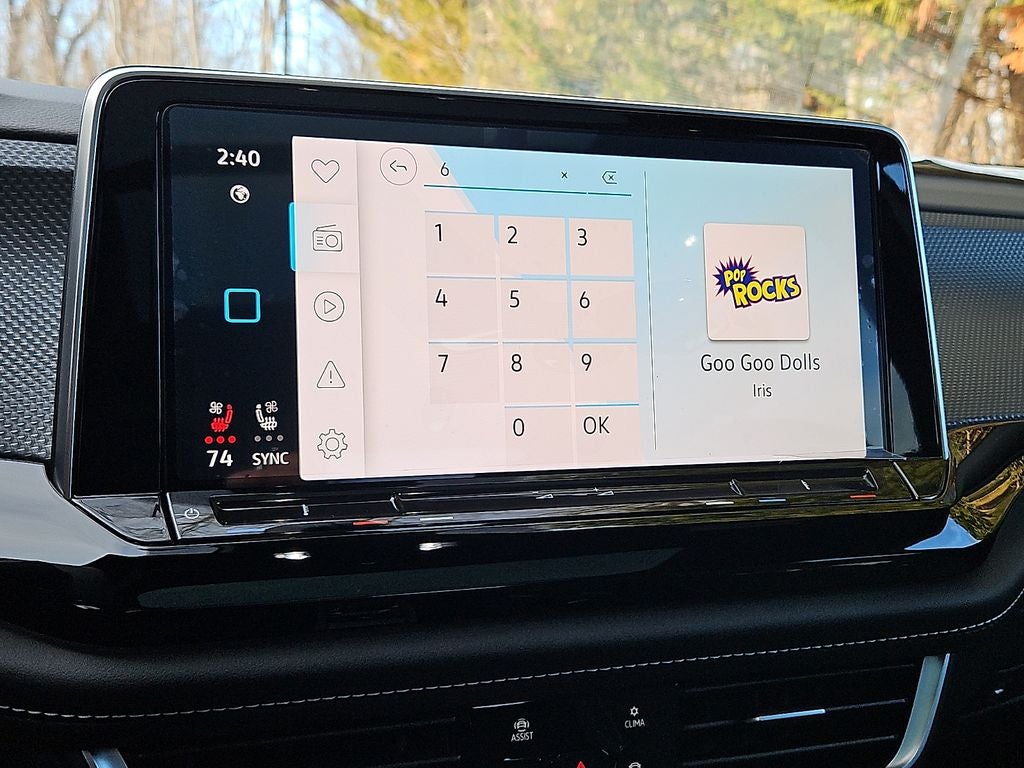 2024 Volkswagen Atlas Cross Sport 2.0T SEL R-Line