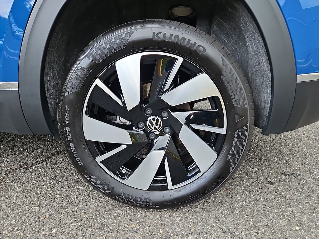 2025 Volkswagen Atlas Cross Sport 2.0T SEL