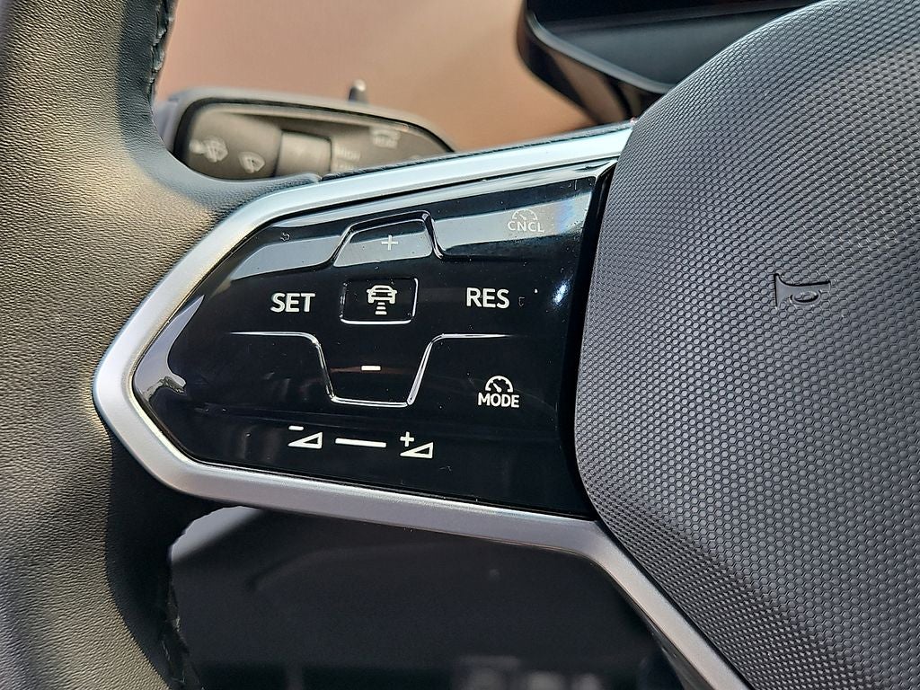 2025 Volkswagen ID.4 Pro