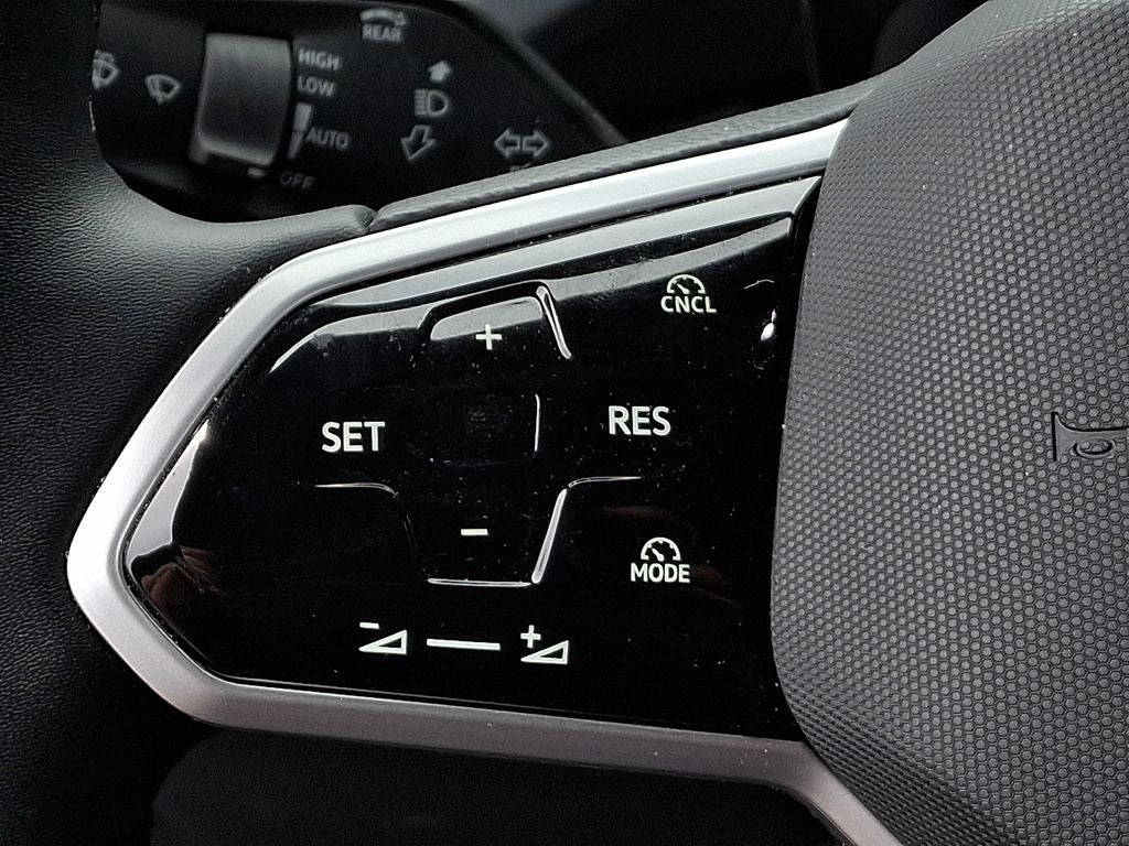 2025 Volkswagen ID.4 Pro