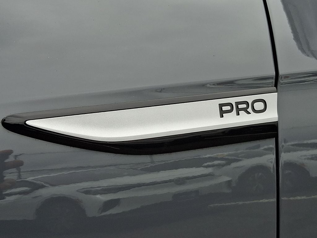 2025 Volkswagen ID.4 Pro
