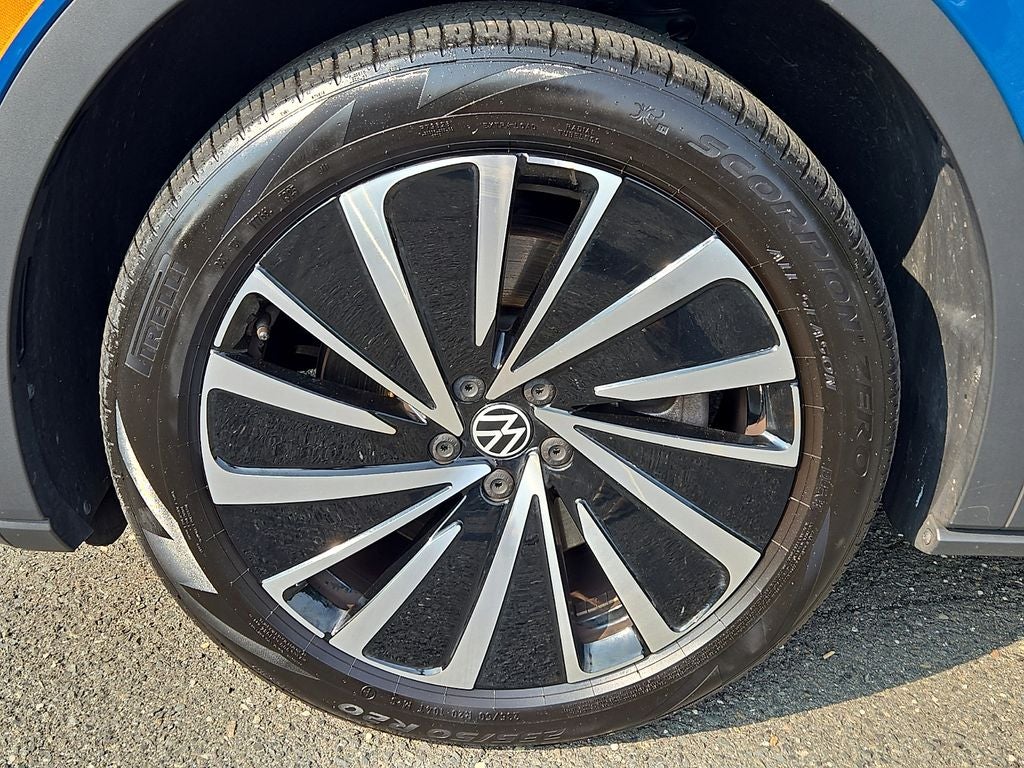 2025 Volkswagen ID.4 Pro