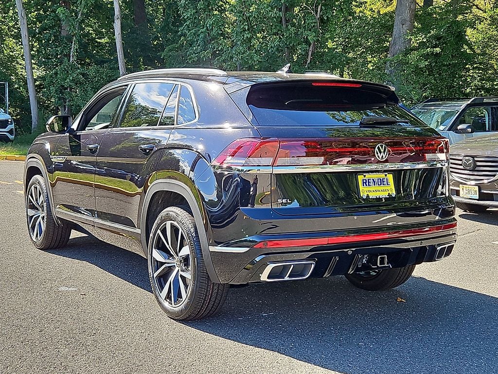 2026 Volkswagen Atlas Cross Sport 2.0T SEL Premium R-Line