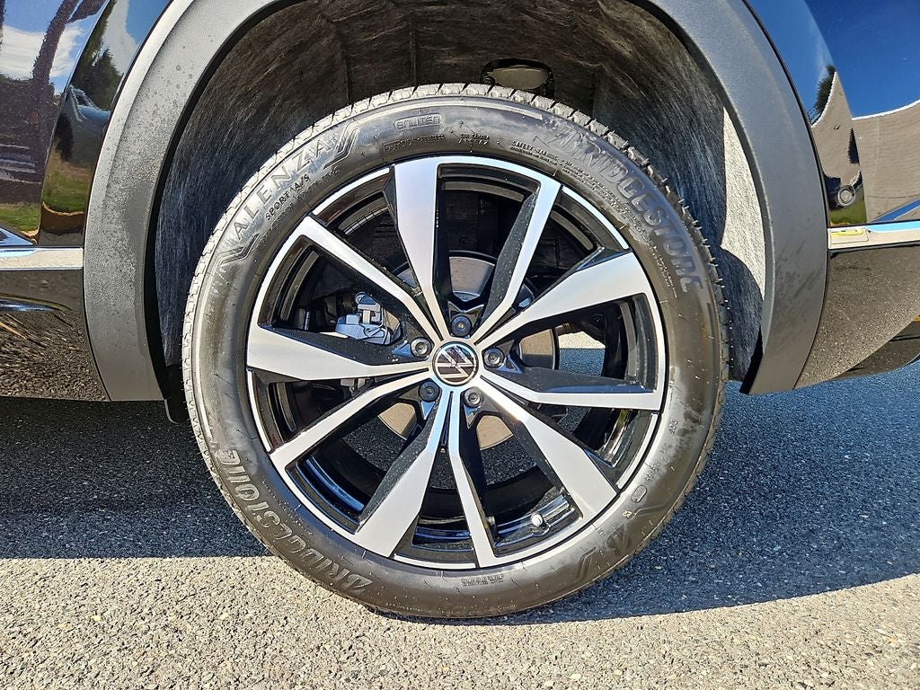 2026 Volkswagen Atlas Cross Sport 2.0T SEL Premium R-Line