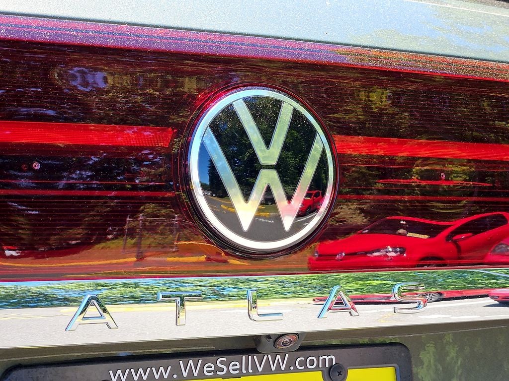 2026 Volkswagen Atlas Cross Sport 2.0T SEL Premium R-Line