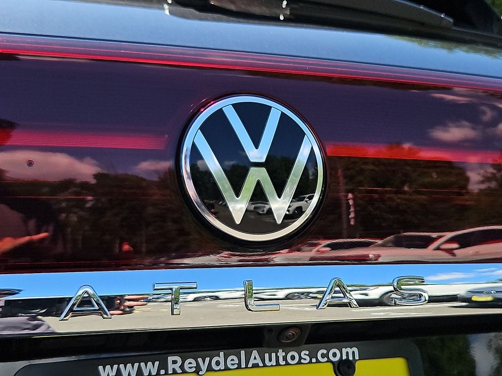 2026 Volkswagen Atlas Cross Sport 2.0T SEL Premium R-Line