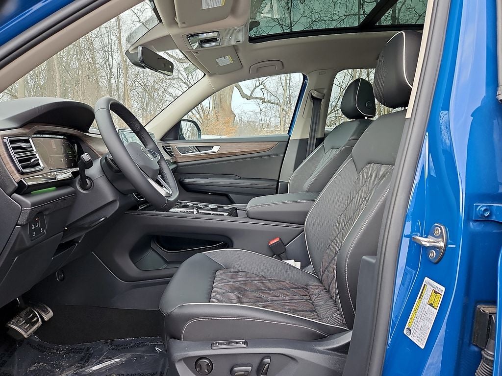 2025 Volkswagen Atlas 2.0T SEL Premium R-Line