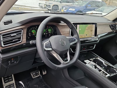 2025 Volkswagen Atlas 2.0T SEL Premium R-Line