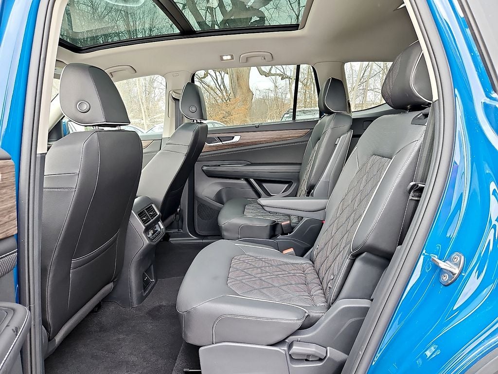 2025 Volkswagen Atlas 2.0T SEL Premium R-Line