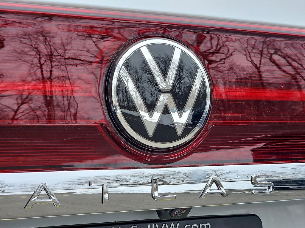 2025 Volkswagen Atlas 2.0T SEL Premium R-Line