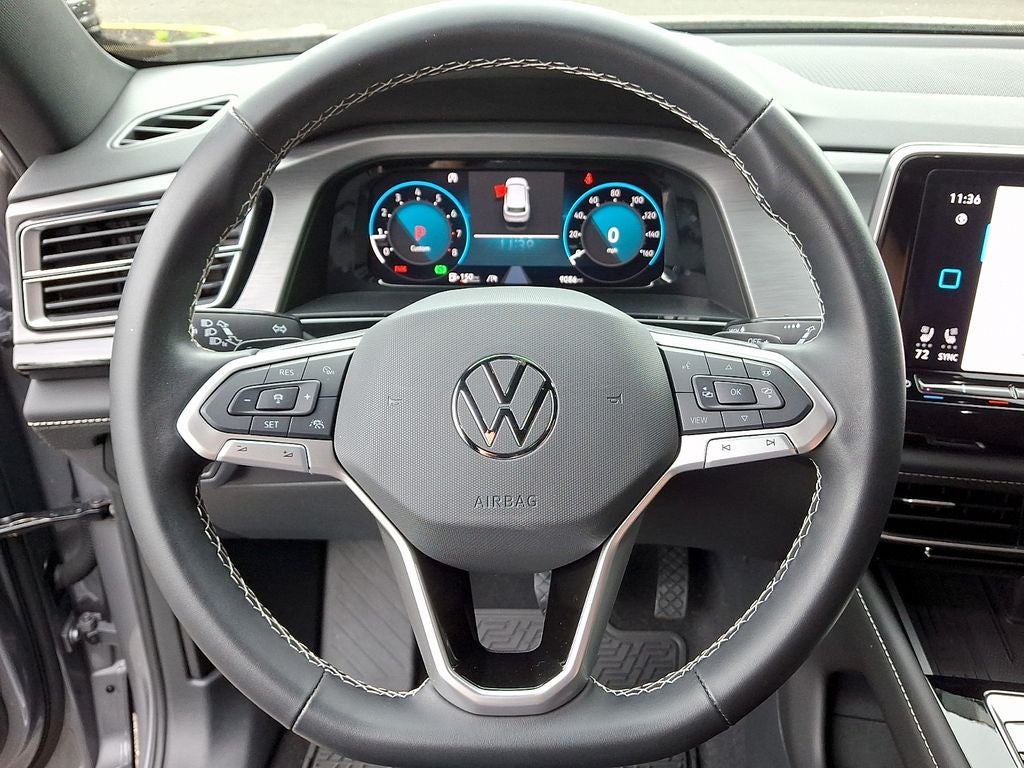 2025 Volkswagen Atlas Cross Sport 2.0T SE w/Technology