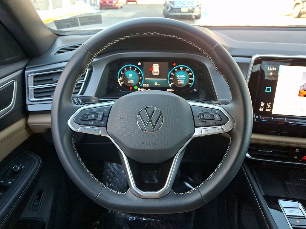 2024 Volkswagen Atlas Cross Sport 2.0T SE w/Technology