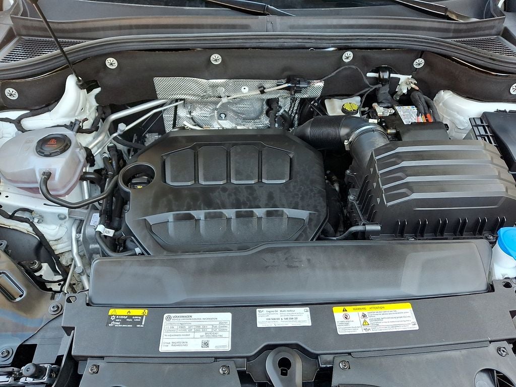 2024 Volkswagen Atlas Cross Sport 2.0T SE w/Technology