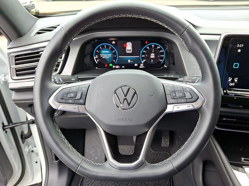 2025 Volkswagen Atlas Cross Sport 2.0T SE w/Technology