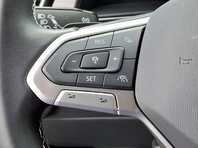 2025 Volkswagen Atlas Cross Sport 2.0T SE w/Technology