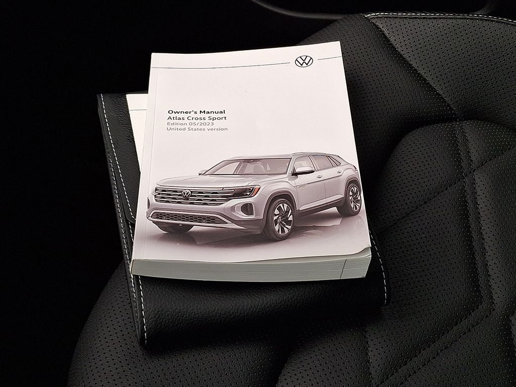 2024 Volkswagen Atlas Cross Sport 2.0T SE w/Technology