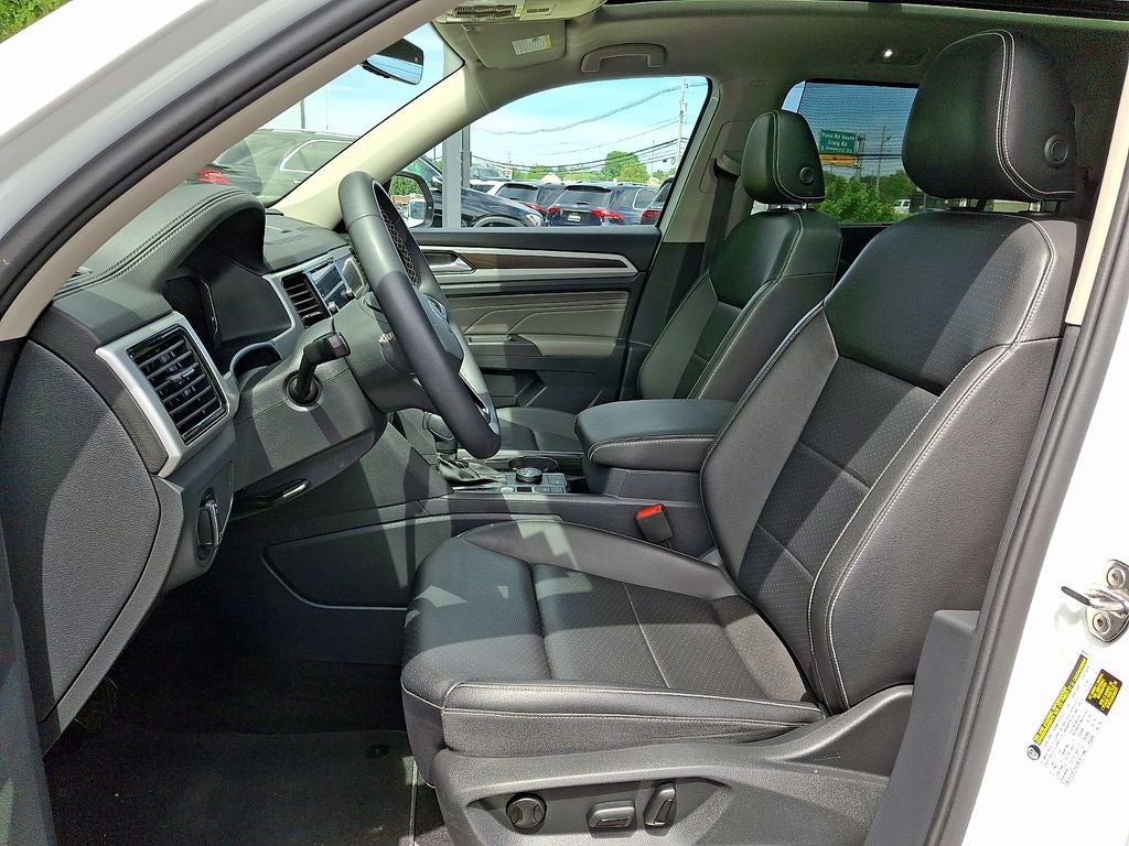 2023 Volkswagen Atlas 2.0T SE w/Technology