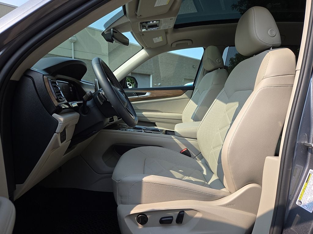 2024 Volkswagen Atlas 2.0T SE w/Technology
