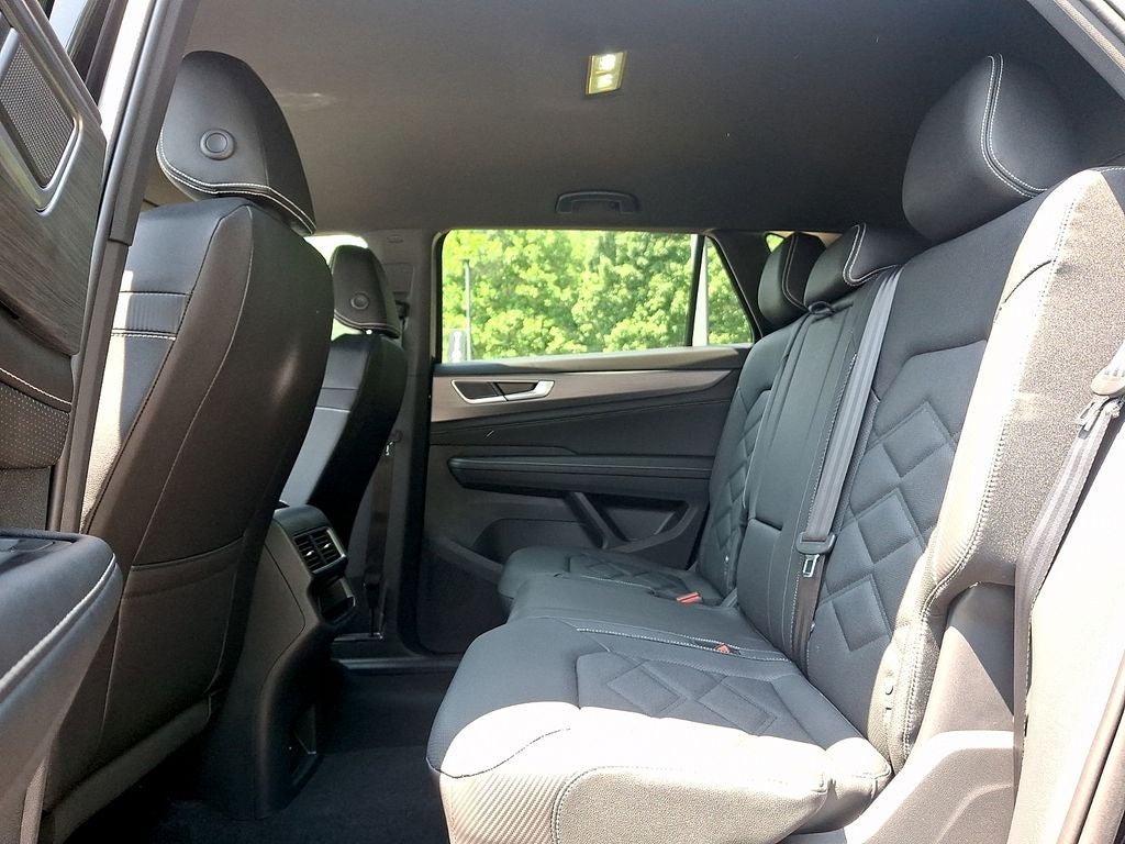 2026 Volkswagen Atlas Cross Sport 2.0T SE