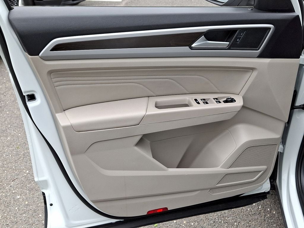 2023 Volkswagen Atlas 2.0T SE