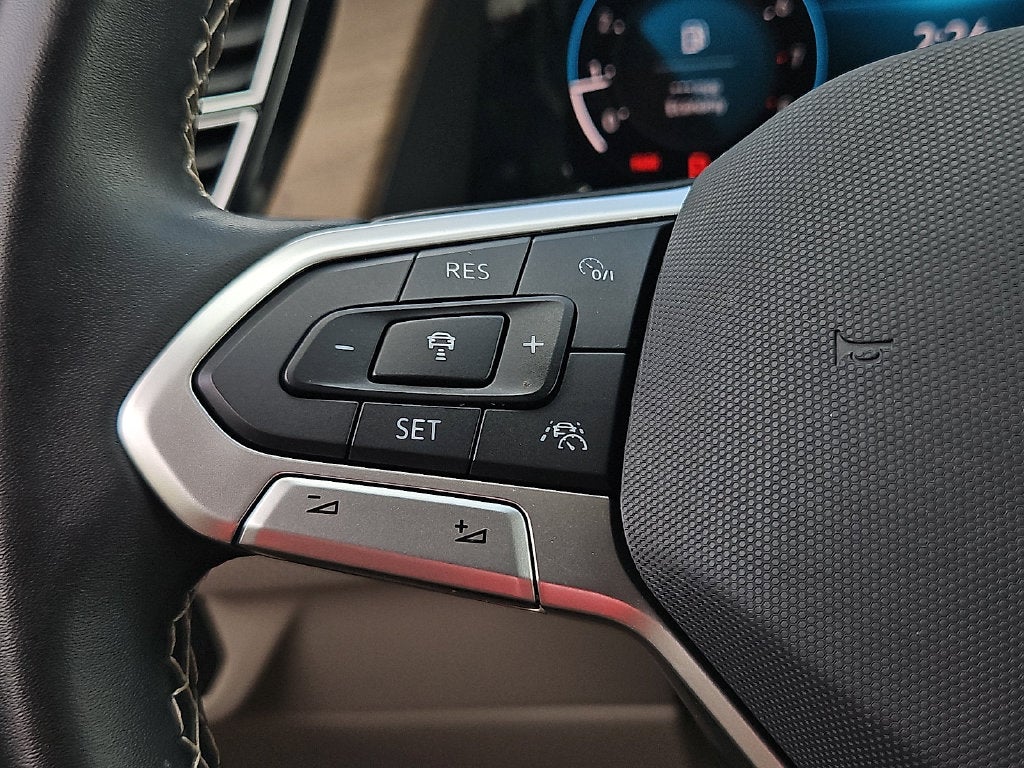 2025 Volkswagen Atlas 2.0T SE