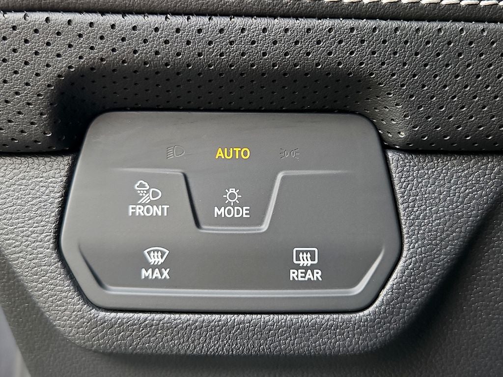 2025 Volkswagen Atlas 2.0T SE