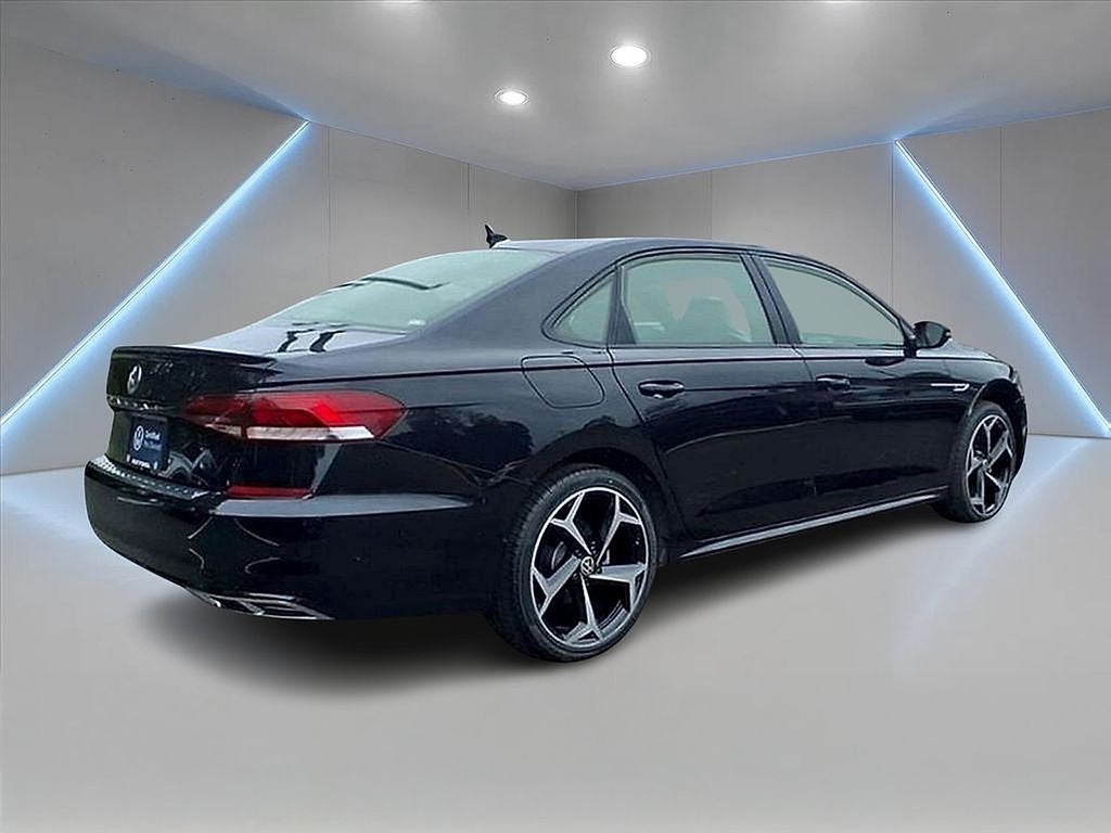 2021 Volkswagen Passat 2.0T R-Line