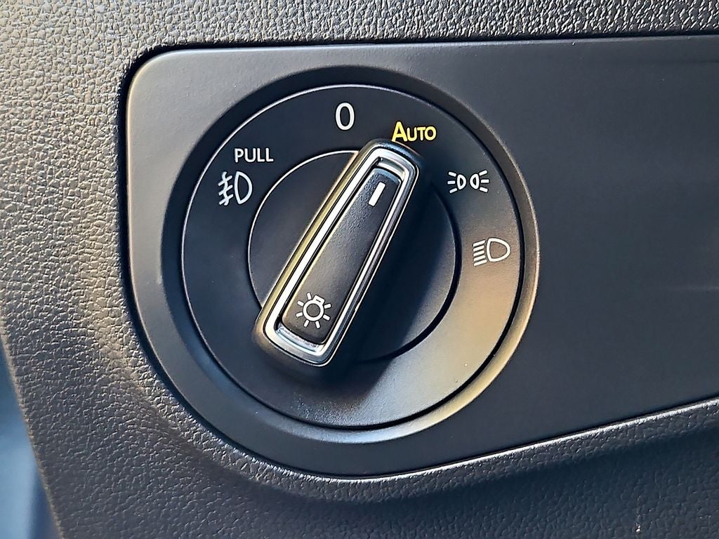 2021 Volkswagen Tiguan 2.0T SE R-Line Black