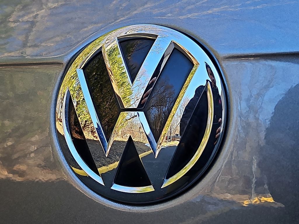 2021 Volkswagen Tiguan 2.0T SE R-Line Black