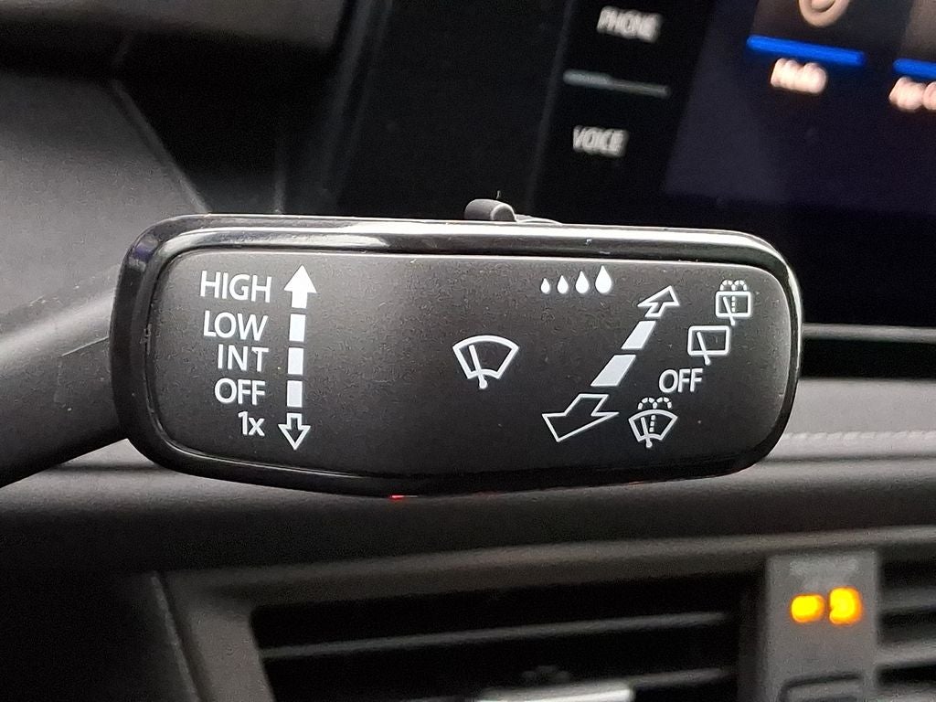 2025 Volkswagen Taos 1.5T SE Black