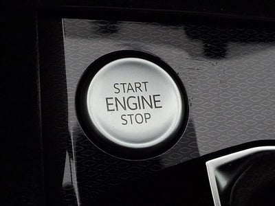 2025 Volkswagen Taos 1.5T SE Black